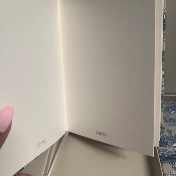 Dior Notebook & Pencils - Picture 4 of 6
